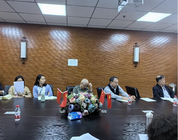 重庆法正司法鉴定所开展2024年质量管控年活动之一 中国共产党初心和使命的深刻诠释--深读毛泽东《为人民服务》讲座